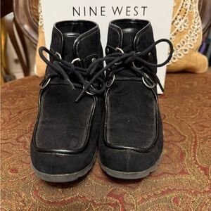 Nine West Black Ankle Boots with Lace-Up Design
